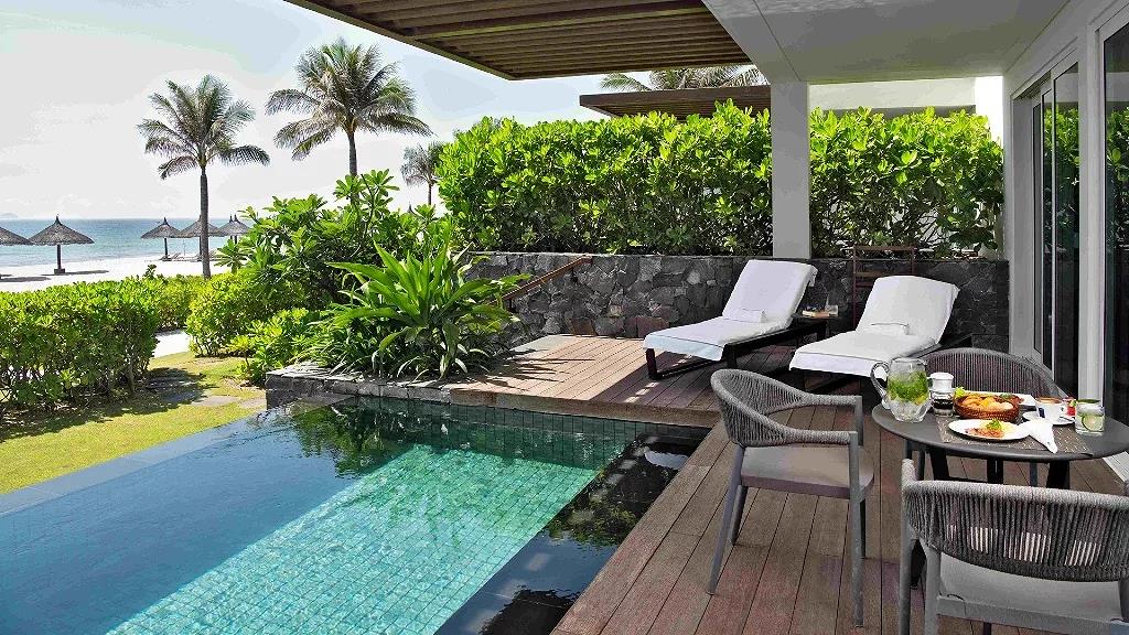 Cam Ranh beachfront villas