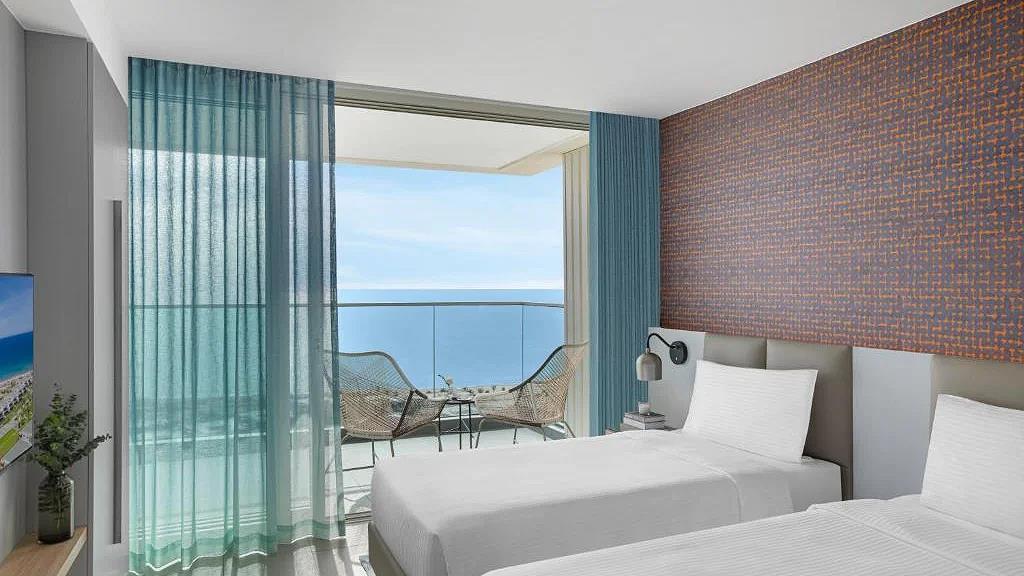 5-star accommodation Long Beach