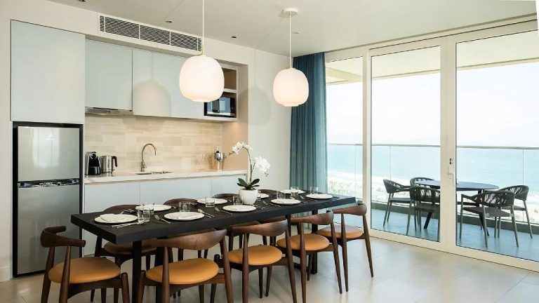 5-star accommodation Long Beach
