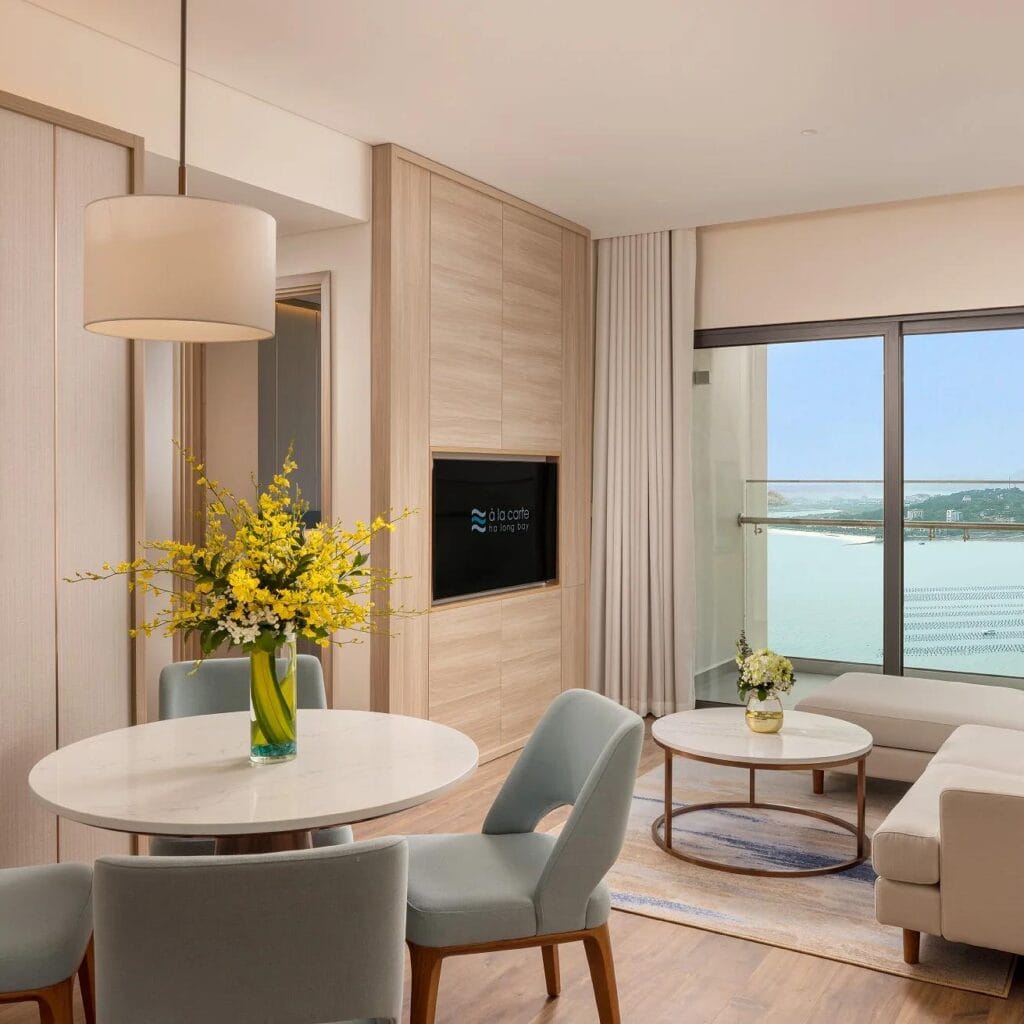 Best bay view hotel Ha Long