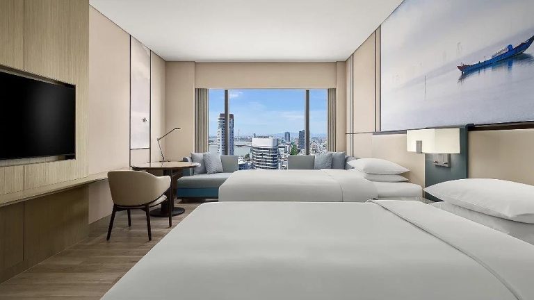 Accommodation near Han River