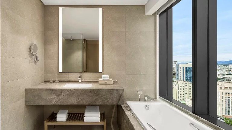Luxury hotel in Da Nang