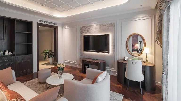 Best hotel near Xuan Huong Lake