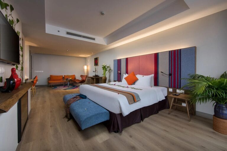 Luxury accommodation Muong Hoa Valley