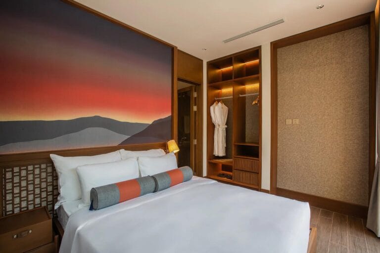 Luxury resort in Hoa Binh