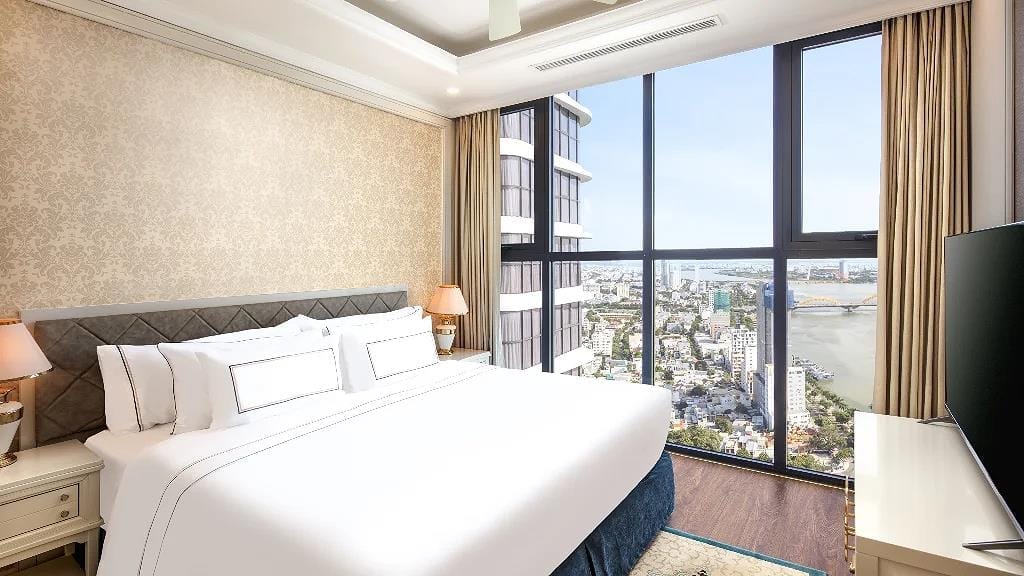 Luxury hotel in Da Nang city center