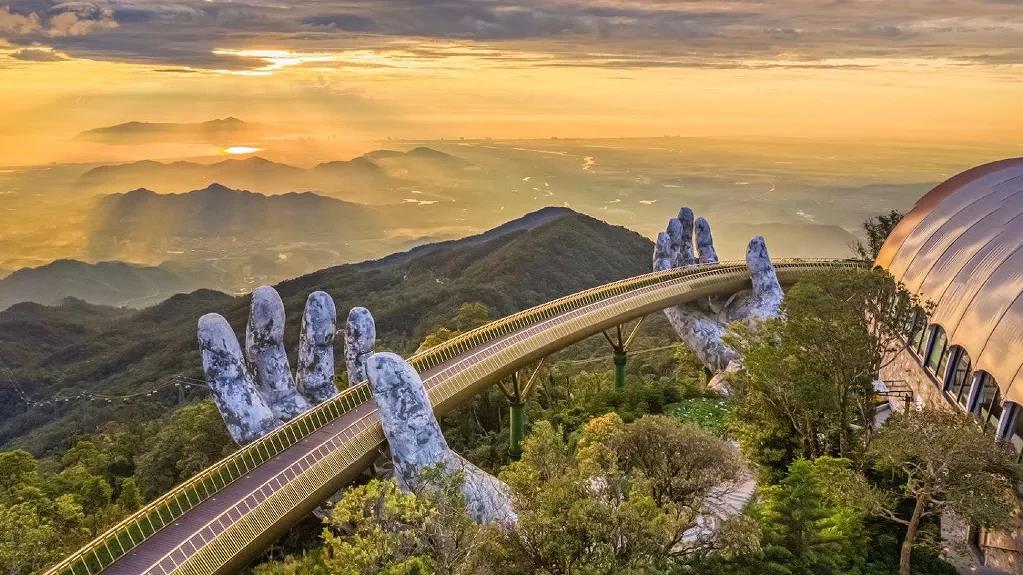 Luxury accommodation Ba Na Hills