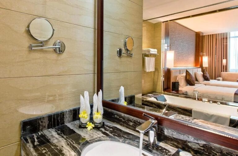 Best hotels with Ha Long Bay view
