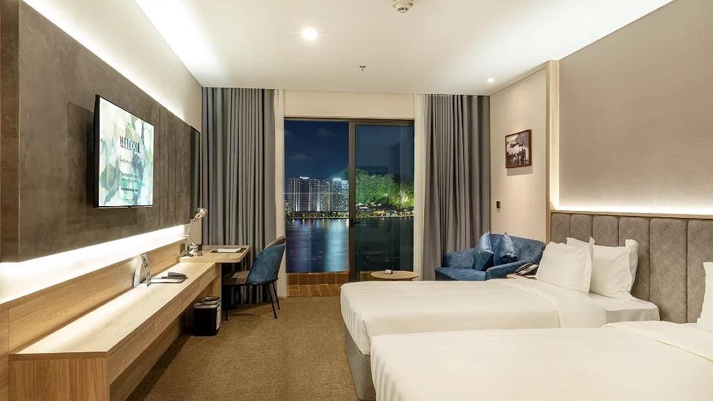 5-star hotel near Ha Long Cruise Port