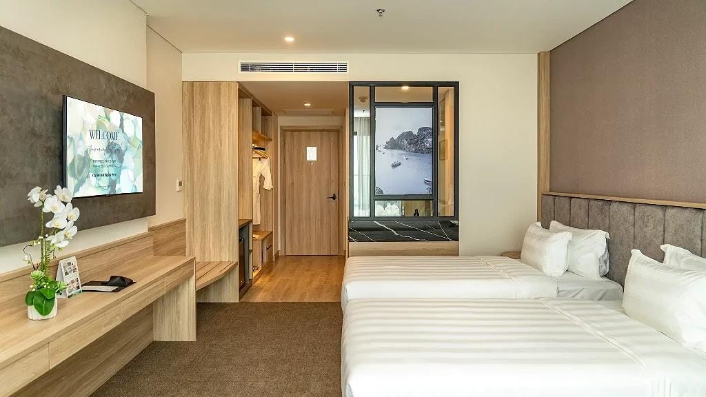 5-star hotel near Ha Long Cruise Port