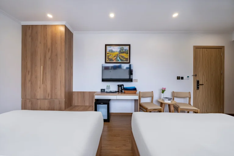 Book hotel in Cat Ba