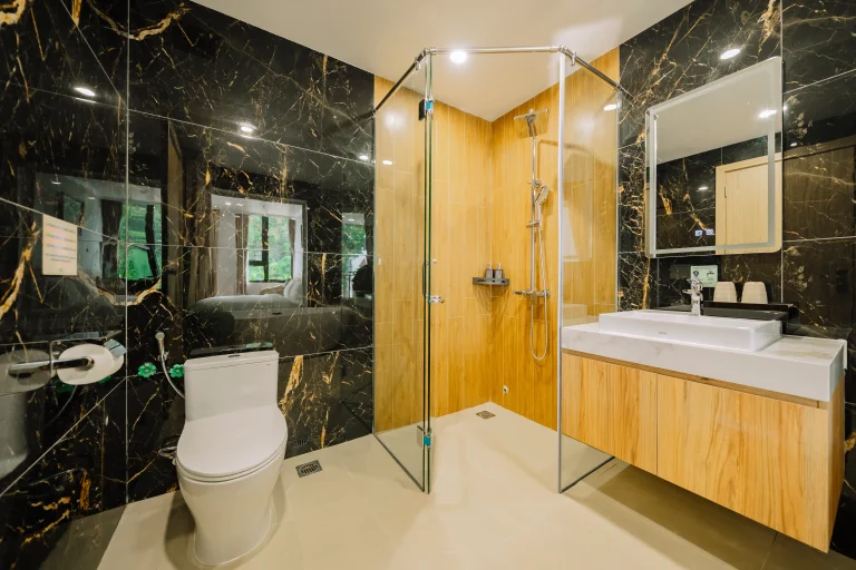 Book hotel in Cat Ba