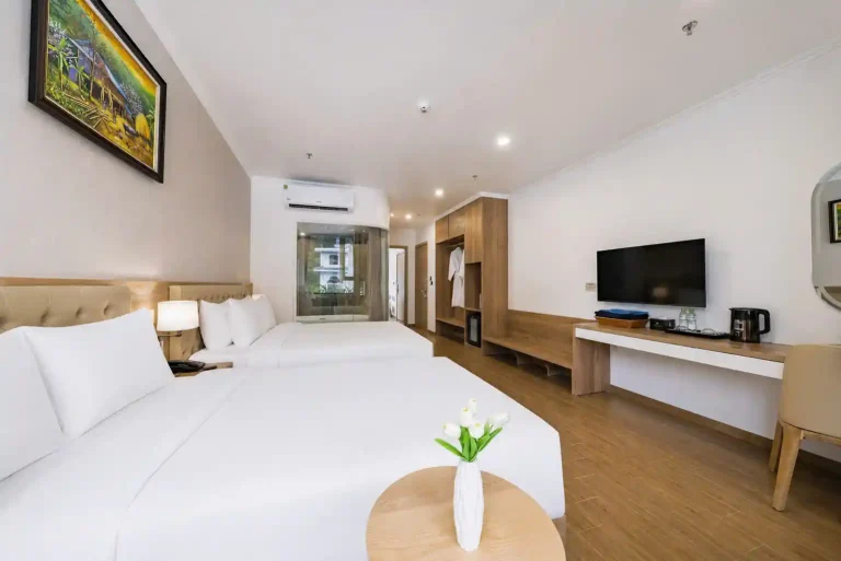 Book hotel in Cat Ba